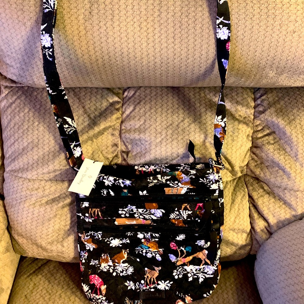 🌹🥰VERA BRADLEY MERRY MISCHIEF CROSSBODY